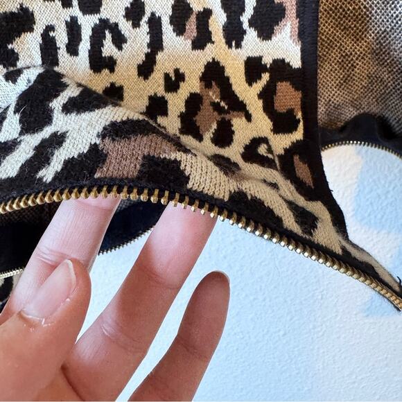 Chicos Black Tan Cheetah Cardigan Sweater Womens XL Zipper Hem Preppy Classic - Picture 5 of 8